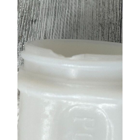 2 Vintage Milk Glass Ponds Cold Cream Jars - Picture 8 of 8